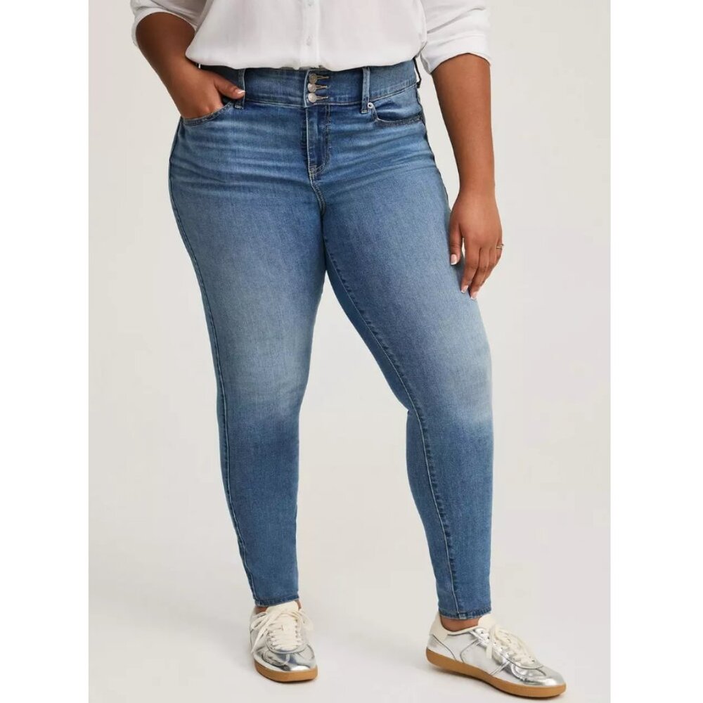 Torrid Women's Light Blue High-Rise Jegging Skinny Jeans Size 18R
